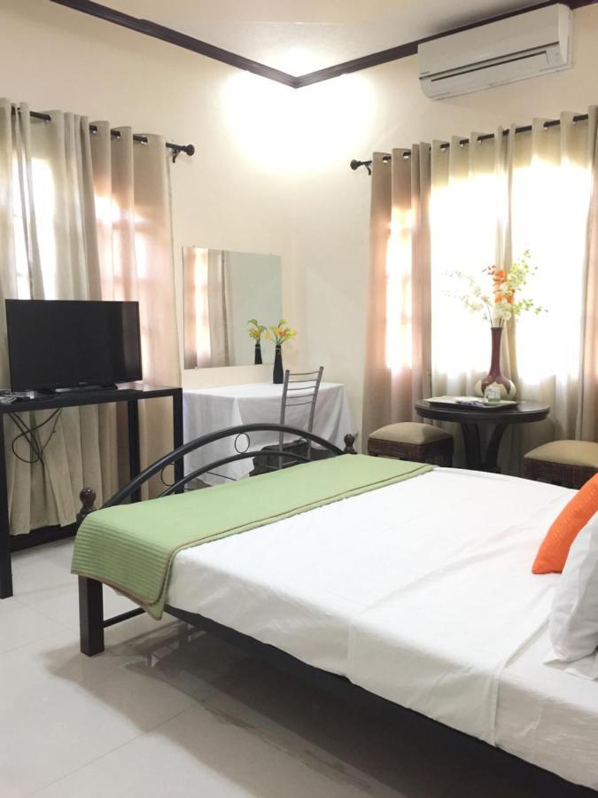 Villa Angelica Resort Alaminos Bagian luar foto